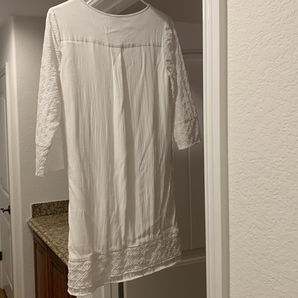 White dress - Picture 4 of 9